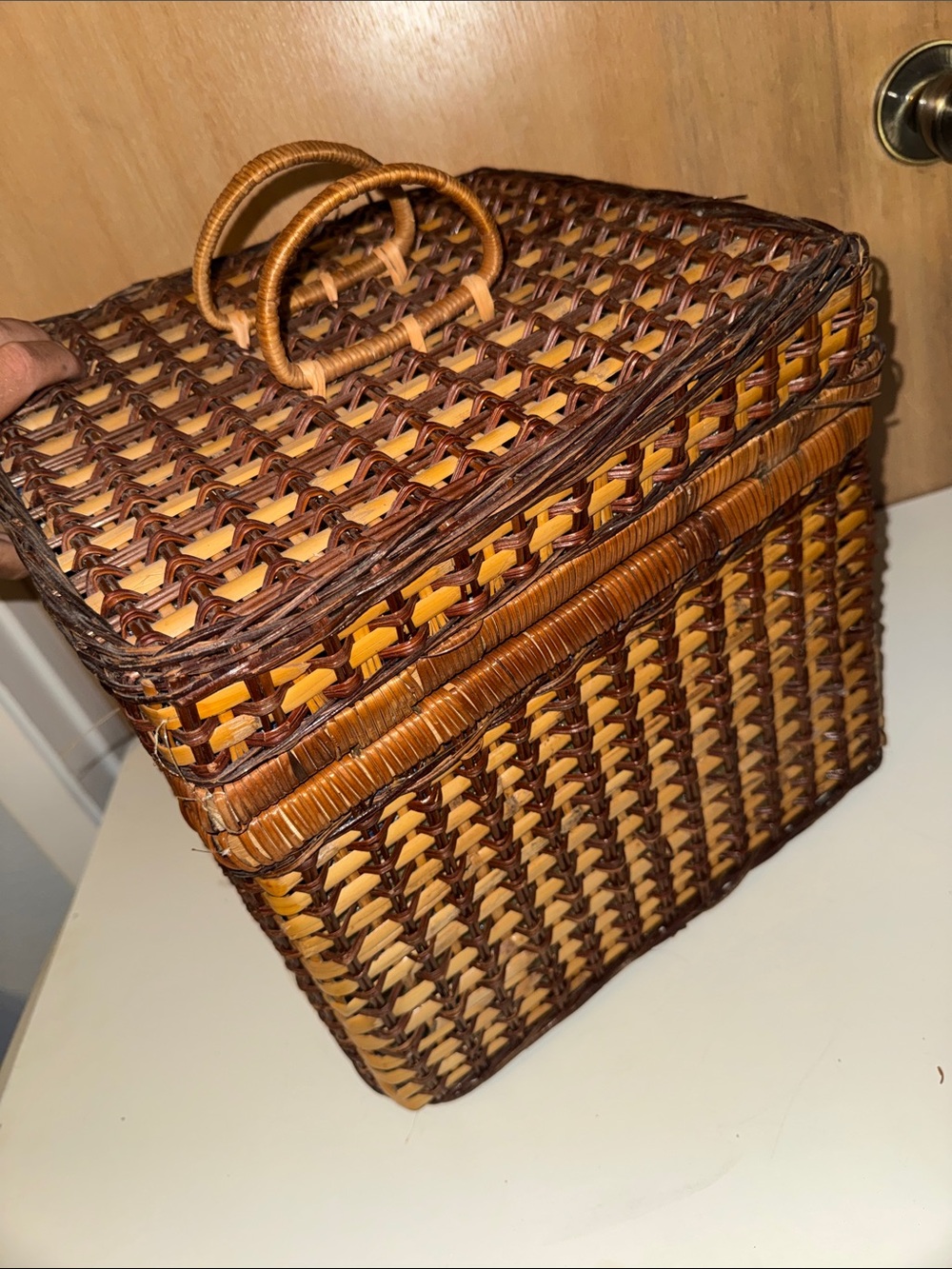 Vintage Wicker Rattan Picnic Storage Sewing Yarn Lined Basket Large No Handle - Picture 5 of 6